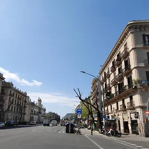 Orleans 2*, Barcelona Spanje